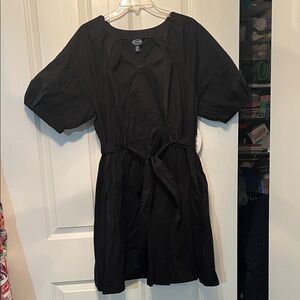NWT Elegant Black short sleeve Mini Dress with Belted Waist